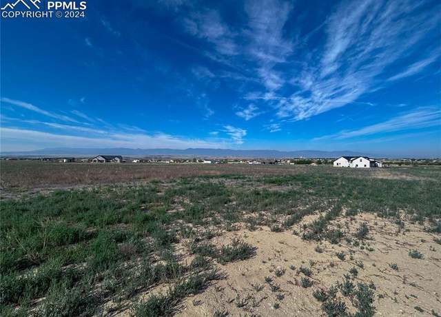 Property at 35 Top Rail Trl, Penrose, CO 81240