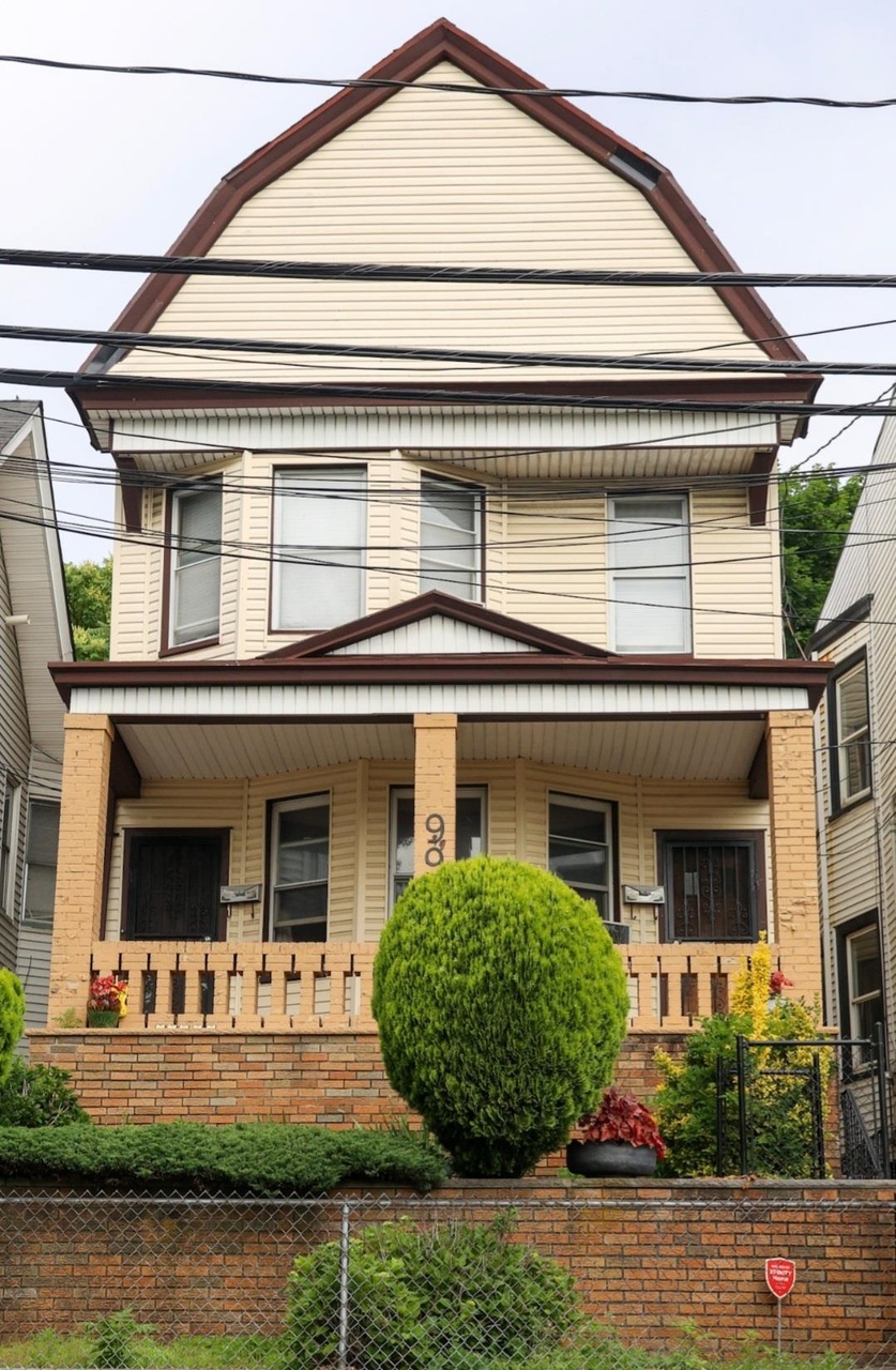 99 RANDOLPH Ave, JERSEY CITY, NJ 07304 MLS 220013967 Redfin