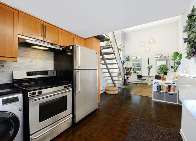 Property at 212 9TH St Unit 4B, Jersey City, NJ 07302, 2 beds, 1 bath