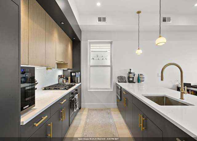 Property at 177 PINE St #2, Jersey City, NJ 07304, 3 beds, 2 baths