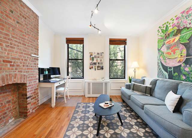 Property at 204 WASHINGTON St Unit 2b, Jersey City, NJ 07302, 1 bed, 1 bath