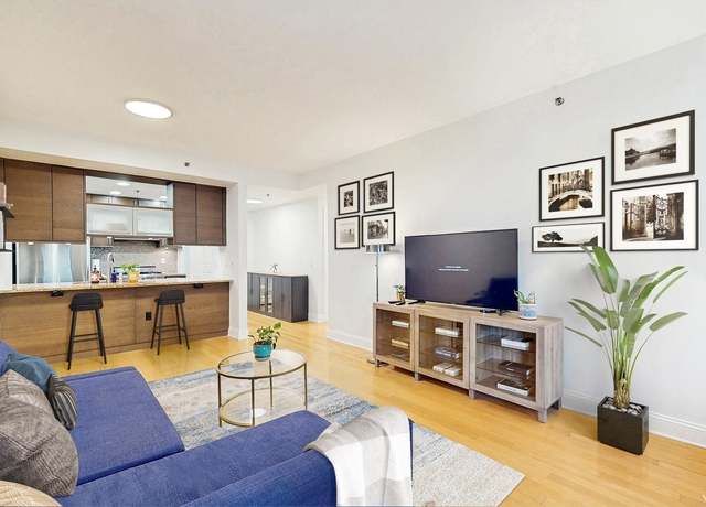 Property at 10 REGENT St #201, Jersey City, NJ 07302, 2 beds, 2 baths