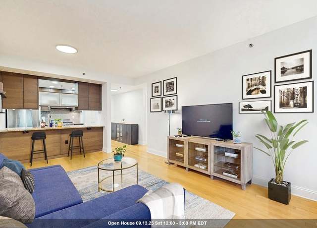 Property at 10 REGENT St #201, Jersey City, NJ 07302, 2 beds, 2 baths