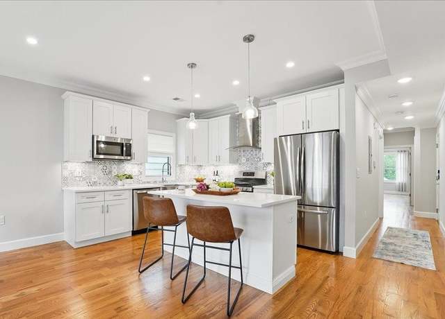 Property at 41 GRAHAM St #2, Jersey City, NJ 07307, 3 beds, 2 baths