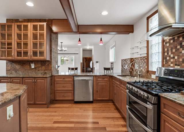 Property at 245 AVENUE B, Bayonne, NJ 07002, 4 beds, 2.5 baths