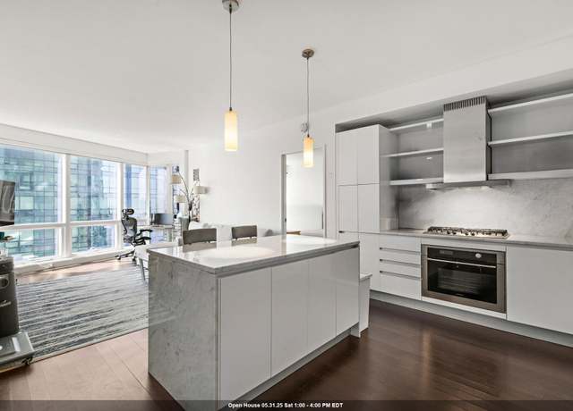 Property at 77 HUDSON St #2811, Jersey City, NJ 07302, 1 bed, 1.5 baths
