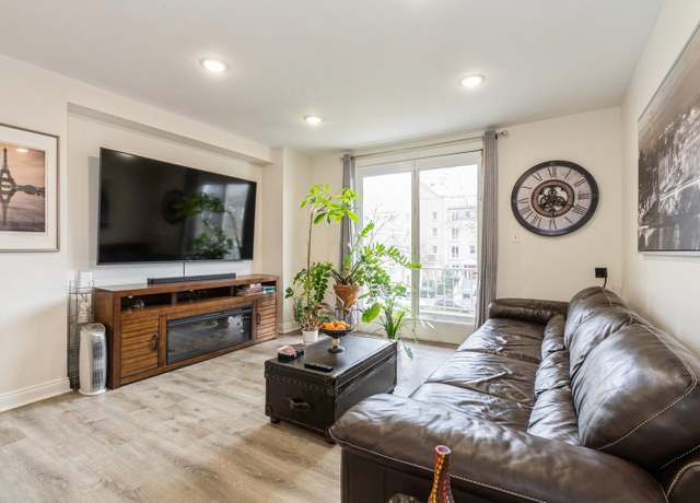 Property at 101 SHEARWATER Ct E #28, Jersey City, NJ 07305, 2 beds, 2 baths