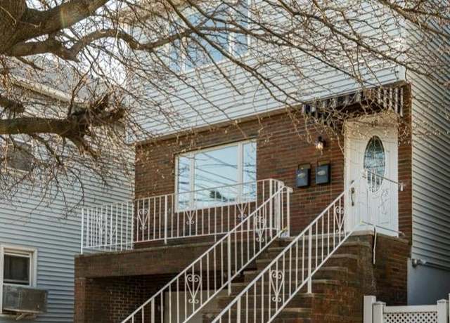Property at 18 COTTAGE St, Bayonne, NJ 07002, 7 beds, 5 baths