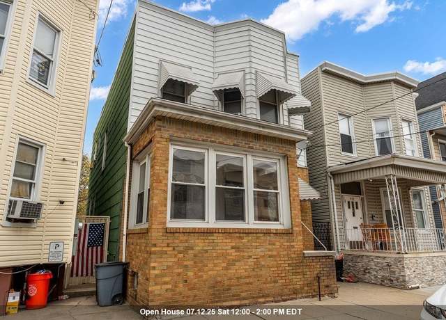 Property at 914 19TH St, Union City, NJ 07087, 4 beds, 3 baths