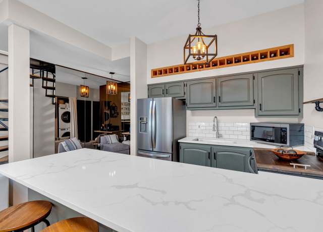 Property at 509 WILLOW Ave #4, Hoboken, NJ 07030, 2 beds, 1 bath