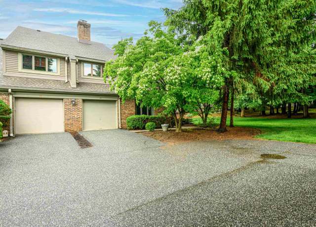 Property at 94 FROST Ln, Mahwah, NJ 07430-0000, 4 beds, 2.5 baths