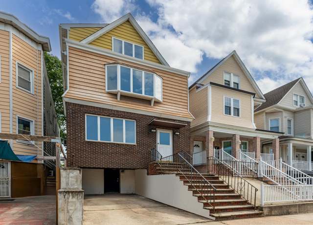 Property at 71 W 17TH St, Bayonne, NJ 07002, 6 beds, 3 baths