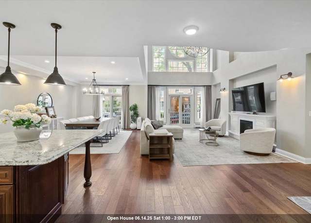 Property at 208 SHEARWATER Ct W #15, Jersey City, NJ 07305, 3 beds, 2.5 baths