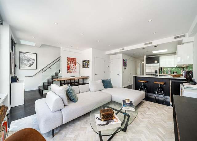 Property at 349 4TH St, Jersey City, NJ 07302, 2 beds, 2 baths