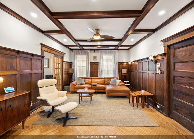 Property at 138 KENSINGTON Ave Unit 3-A, Jersey City, NJ 07304, 4 beds, 2 baths