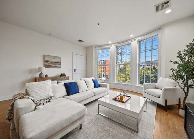 Property at 261 GRAND St Unit B, Jersey City, NJ 07302, 2 beds, 2 baths