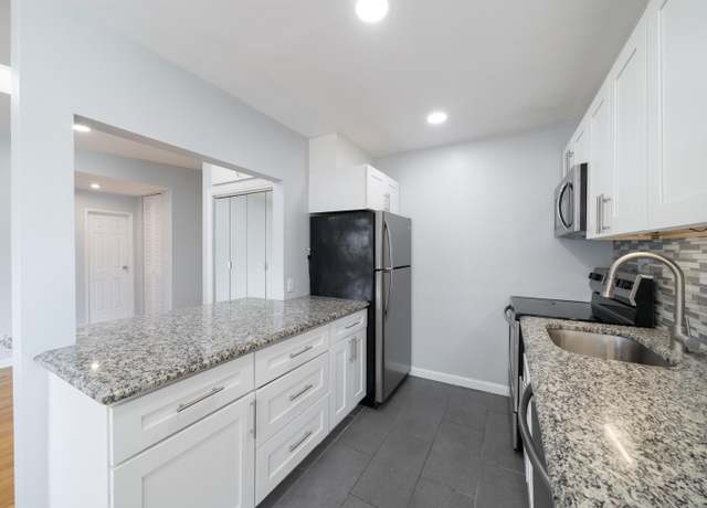 Property at 6715 POLK St #12, Guttenberg, NJ 07093, 1 bed, 1 bath