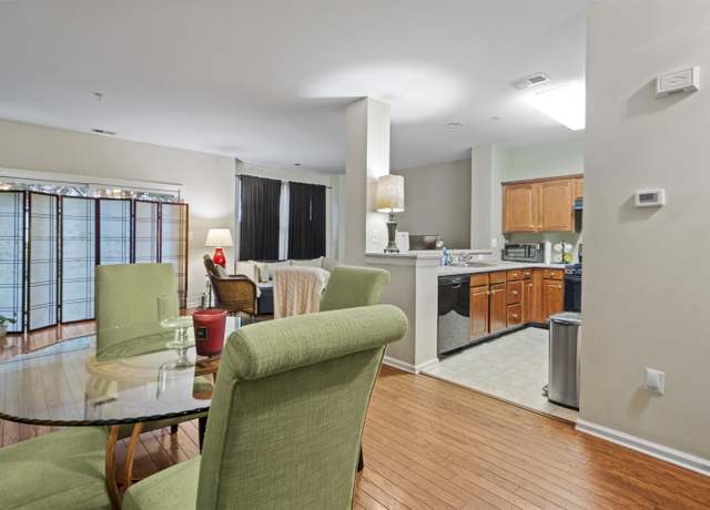 Property at 79 LYDIA Dr, Guttenberg, NJ 07087, 2 beds, 2.5 baths
