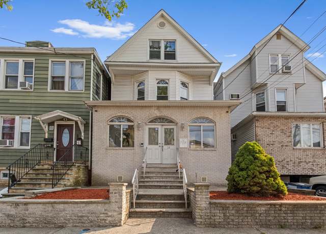 Property at 24 W 30TH St, Bayonne, NJ 07002, 10 beds, 4 baths