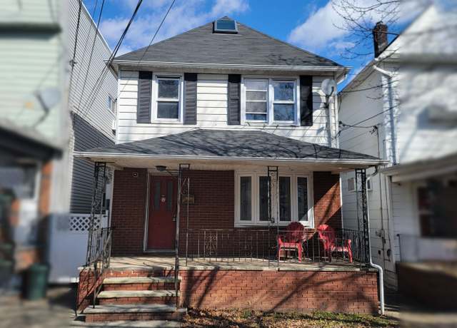 Property at 39 W 40TH St, Bayonne, NJ 07002, 4 beds, 2 baths
