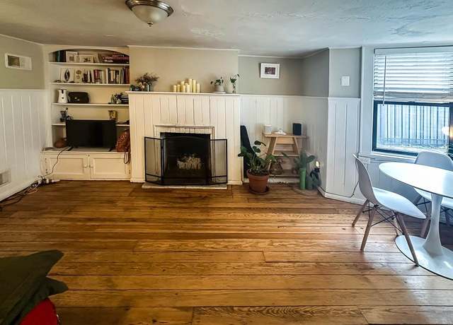 Property at 44 PIERCE Ave, Jersey City, NJ 07307-0000, 2 beds, 1 bath
