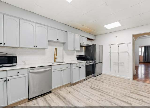 Property at 26 W 51ST St, Bayonne, NJ 07002, 8 beds, 3 baths
