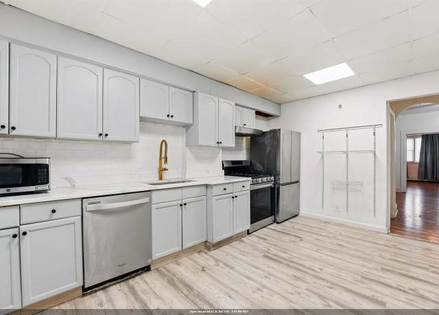 Property at 26 W 51ST St, Bayonne, NJ 07002, 8 beds, 3 baths