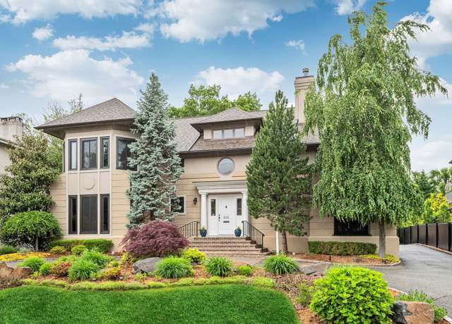 Property at 1115 BUCKINGHAM Dr, Fort Lee, NJ 07024, 4 beds, 3.5 baths