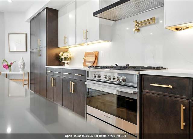 Property at 401 OGDEN Ave #1, Jersey City, NJ 07307, 3 beds, 3.5 baths
