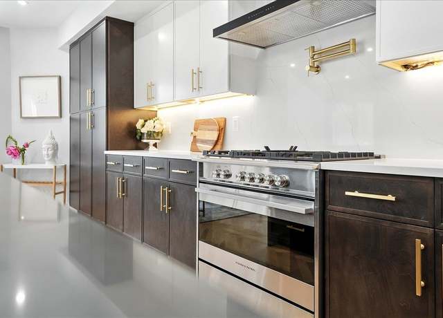Property at 401 OGDEN Ave #1, Jersey City, NJ 07307, 3 beds, 3.5 baths