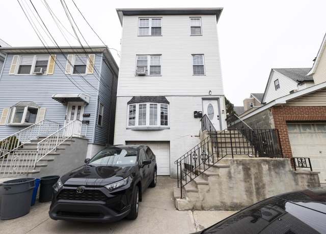 Property at 48 W 55TH St, Bayonne, NJ 07002, 8 beds, 4 baths