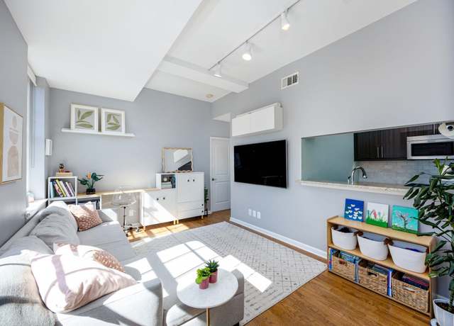 Property at 186 WAYNE St Unit D-420, Jersey City, NJ 07302, 2 beds, 2 baths
