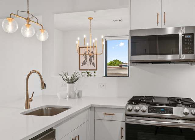 Property at 117 W 2ND St #301, Bayonne, NJ 07002, 2 beds, 2 baths