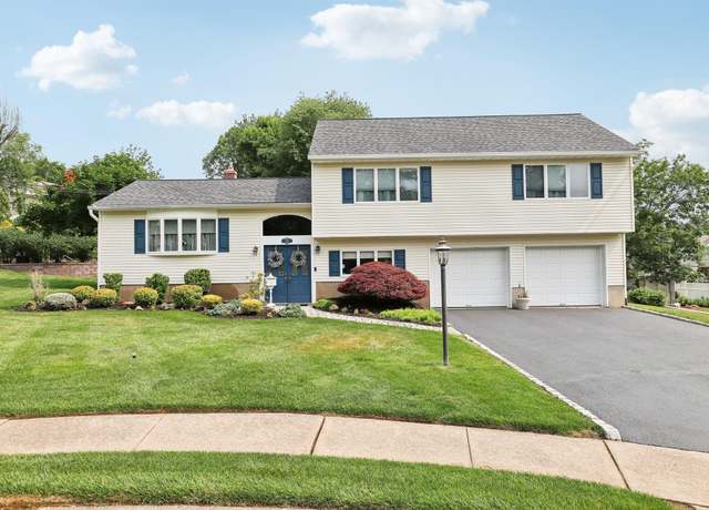 Property at 6 KIPP Ct, Wayne, NJ 07470, 4 beds, 4 baths