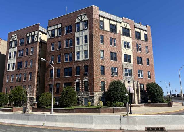 Property at 7435 BLVD E #39, North Bergen, NJ 07047, 2 beds, 1 bath
