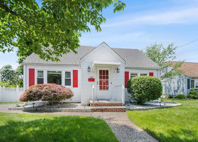 Property at 120 MAIN St, Ridgefield Park, NJ 07660, 4 beds, 2 baths