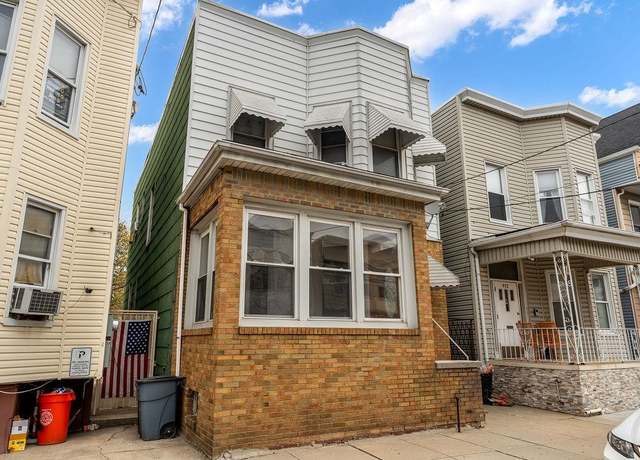 Property at 914 19TH St, Union City, NJ 07087, 4 beds, 3 baths