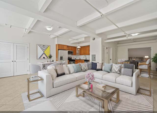 Property at 300 COMMUNIPAW Ave #11, Jersey City, NJ 07304, 1 bed, 1 bath
