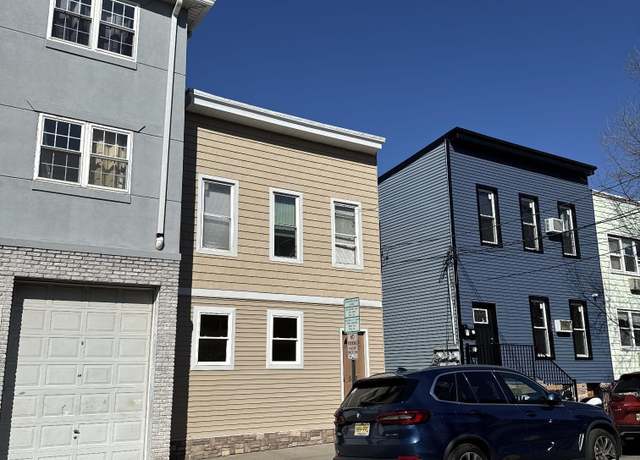 Property at 522 4TH St, Union City, NJ 07208, 12 beds, 4 baths