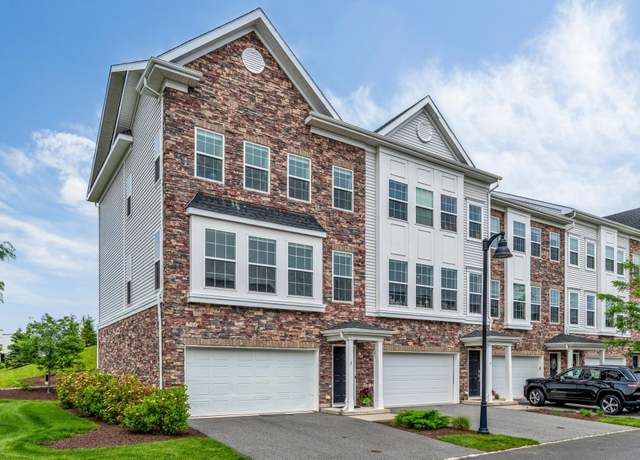 Property at 2 Gerhard Pl, Morris Township, NJ 07960, 3 beds, 3.5 baths