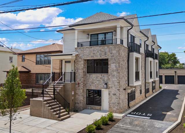 Property at 525 AVENUE E, Bayonne, NJ 07002, 9 beds, 7.5 baths