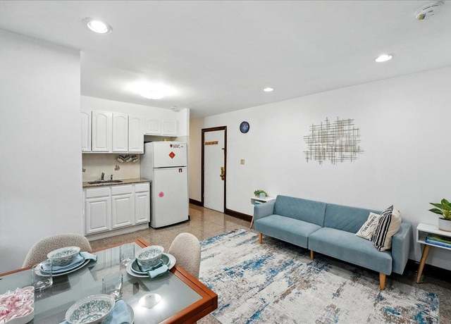 Property at 164 OGDEN Ave #105, Jersey City, NJ 07307, 2 beds, 1 bath