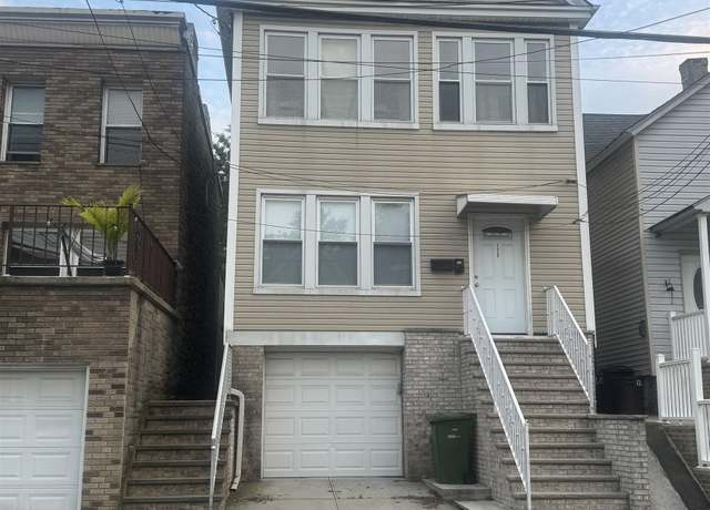 Property at 124 W 22ND St, Bayonne, NJ 07002, 8 beds, 2.5 baths