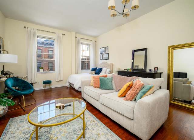 Property at 186 WAYNE St Unit 313D, Jersey City, NJ 07302, 1 bath