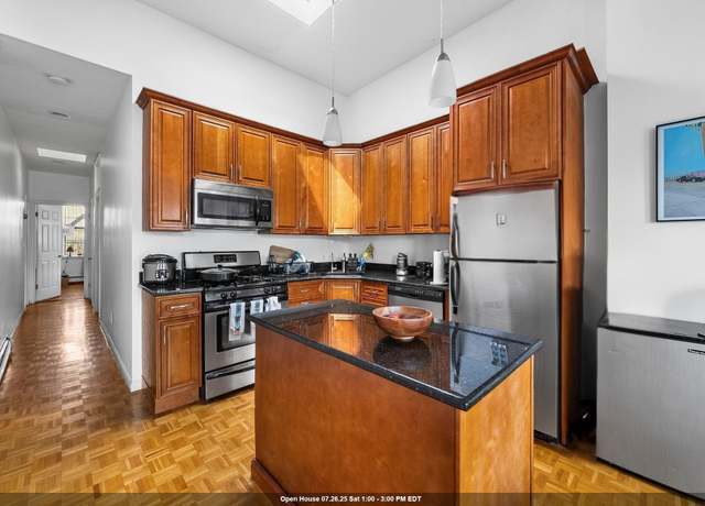 Property at 550 2ND St #4, Hoboken, NJ 07030-6522, 2 beds, 1 bath