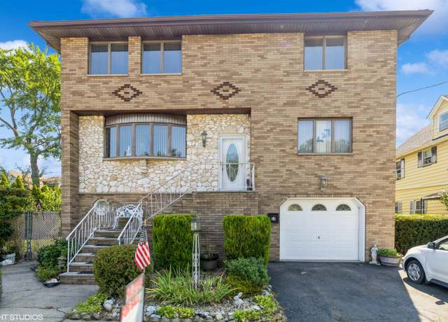 Property at 28 DANIEL St, Moonachie, NJ 07074, 5 beds, 3.5 baths