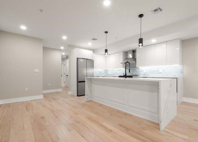 Property at 211 SUMMIT Ave #2, Jersey City, NJ 07304, 3 beds, 2 baths