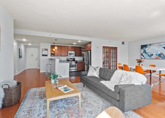 Property at 700 GROVE St Unit 2P, Jersey City, NJ 07310, 2 beds, 2 baths