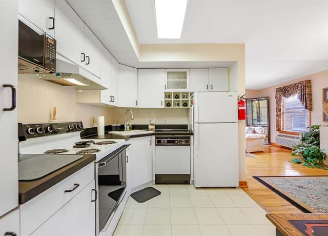 Property at 416 68TH St #12, Guttenberg, NJ 07093, 1 bed, 1 bath