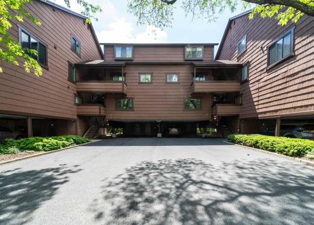 Property at 74 HARBOR Ky, Secaucus, NJ 07094, 2 beds, 2.5 baths